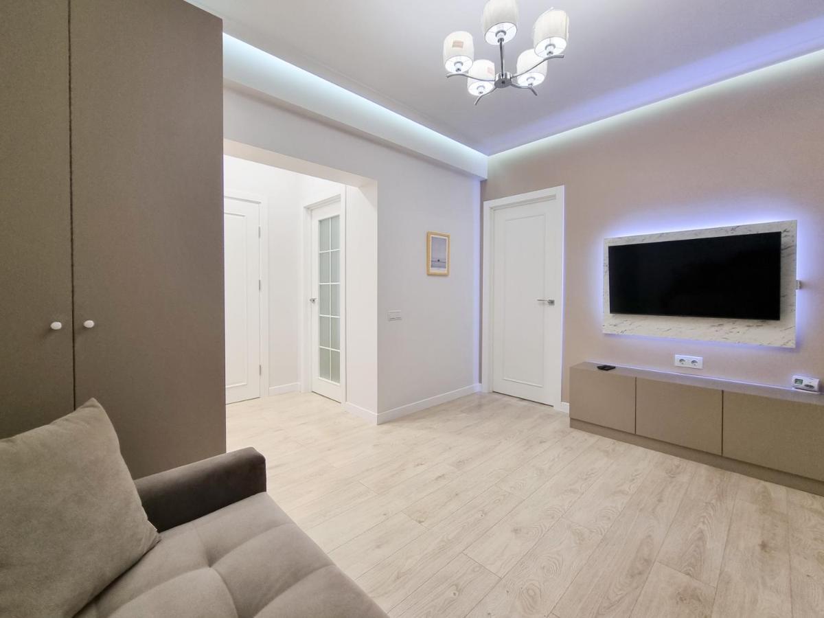 Botanica, 1 Bedroom Apartment With Living 基希讷乌 外观 照片